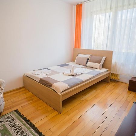 Rustic & Spacious 3Br Apartment Bükreş Dış mekan fotoğraf