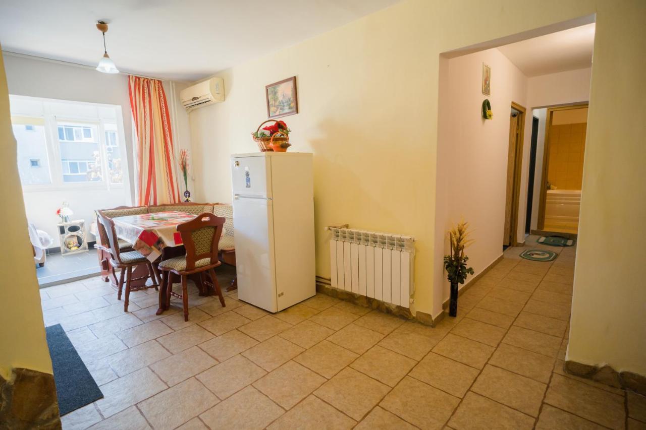 Rustic & Spacious 3Br Apartment Bükreş Dış mekan fotoğraf
