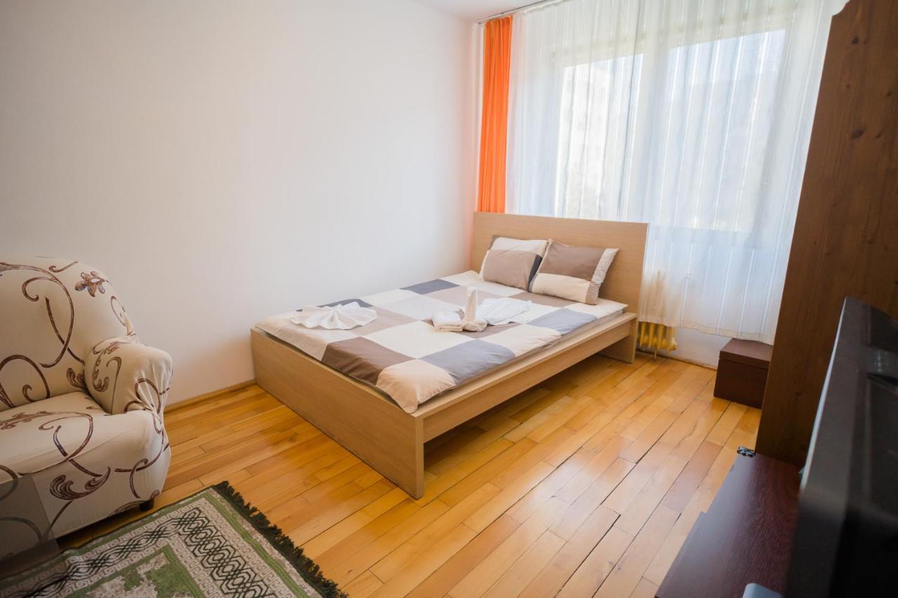 Rustic & Spacious 3Br Apartment Bükreş Dış mekan fotoğraf